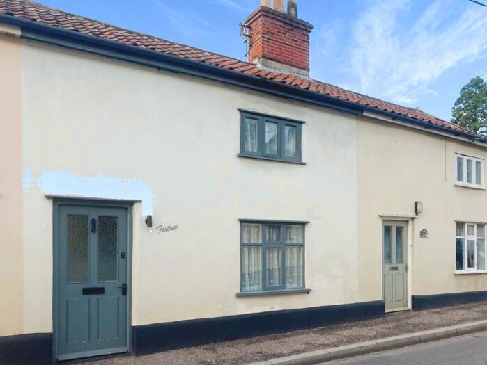 2 Bedroom Character Property For Sale In The Street, Dickleburgh, Diss, IP21