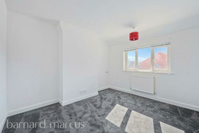 2 Bedroom Flat To Rent In Kingston Road, New Malden, KT3