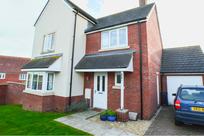 4 Bedroom Detached House To Rent In Acretree, Haygrove Park, Bridgwater, TA6