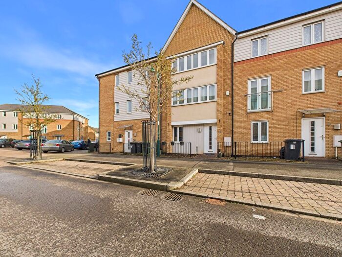 4 Bedroom Town House For Sale In Harn Road, Hampton Centre, PE7