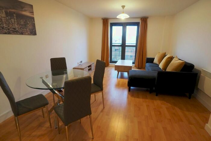 1 Bedroom Flat To Rent In Queens Court, Hull, HU1