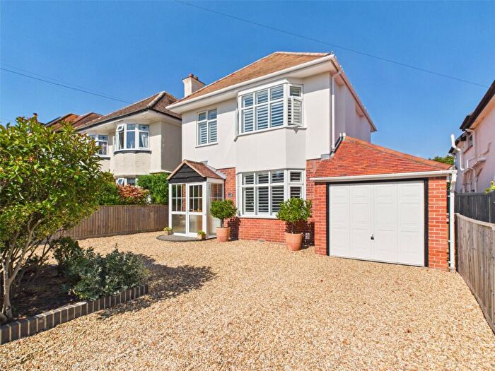 3 Bedroom Detached House For Sale In Sunnylands Avenue, Hengistbury Head, Bournemouth, Dorset, BH6