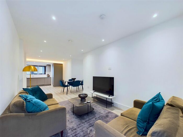 2 Bedroom Flat To Rent In Akron House, Brentford, TW8