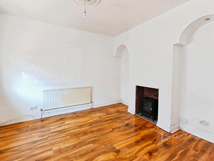 3 Bedroom Terraced House To Rent In Walmer Road, Portsmouth, Hampshire, PO1
