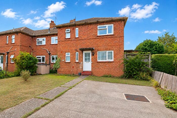 2 Bedroom Flat For Sale In Albion Road, Eastry, CT13