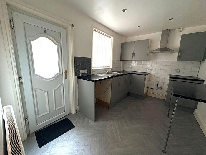3 Bedroom Terraced House To Rent In Thornton Road, Bootle, L20