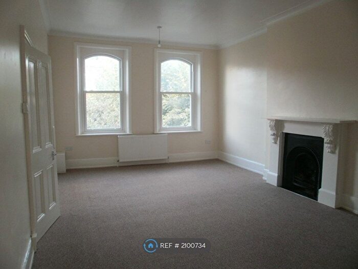 2 Bedroom Flat To Rent In Brockley Road, London, SE4