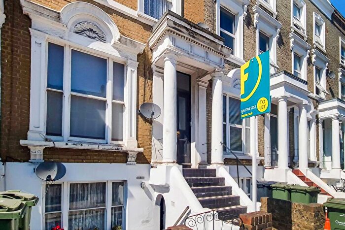 2 Bedroom Flat To Rent In .Coldharbour Lane, Brixton, London, SE5