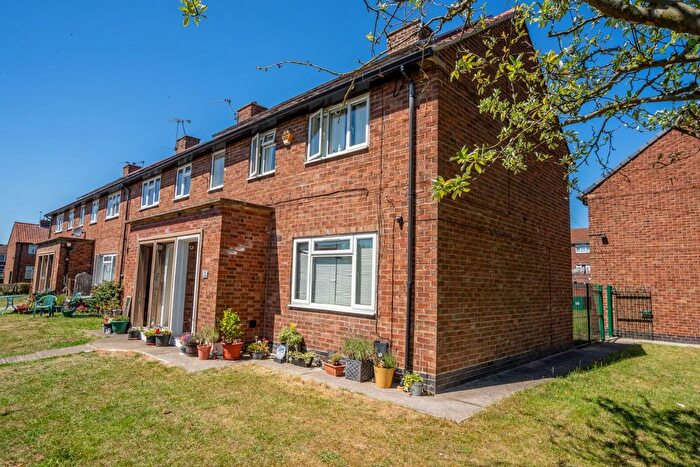 1 Bedroom Flat For Sale In Chaloners Crescent, York, YO24