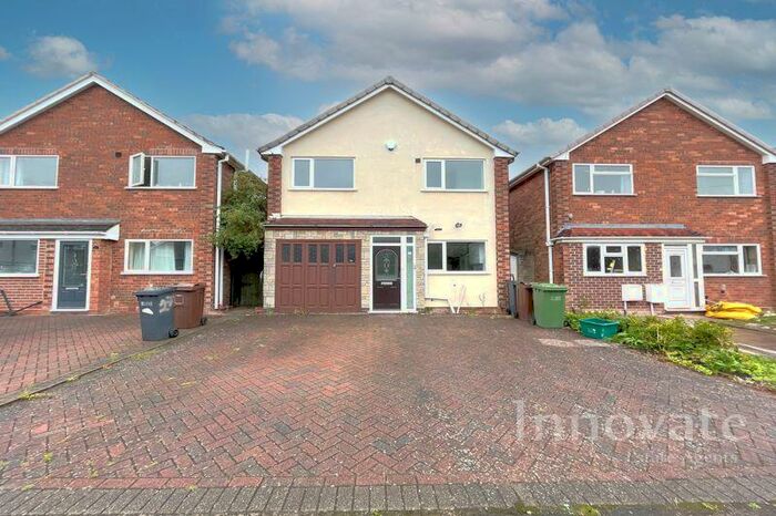 3 Bedroom Detached House To Rent In Kingswood Close, Solihull, B90