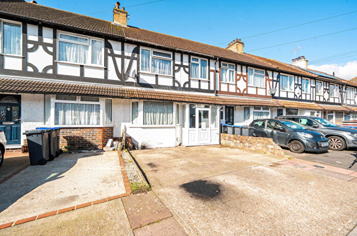3 Bedroom Terraced House For Sale In Downlands Avenue, Worthing, West Sussex, BN14