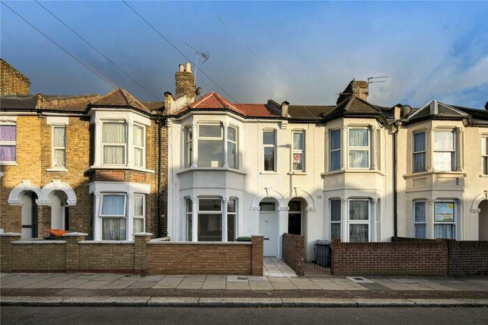 4 Bedroom Terraced House To Rent In Caistor Park Road, Stratford, London, E15