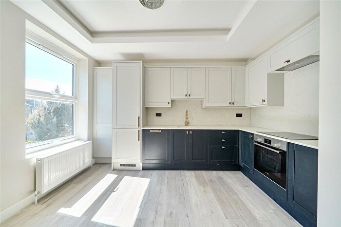 2 Bedroom Flat For Sale In Windmill Road, Croydon, CR0