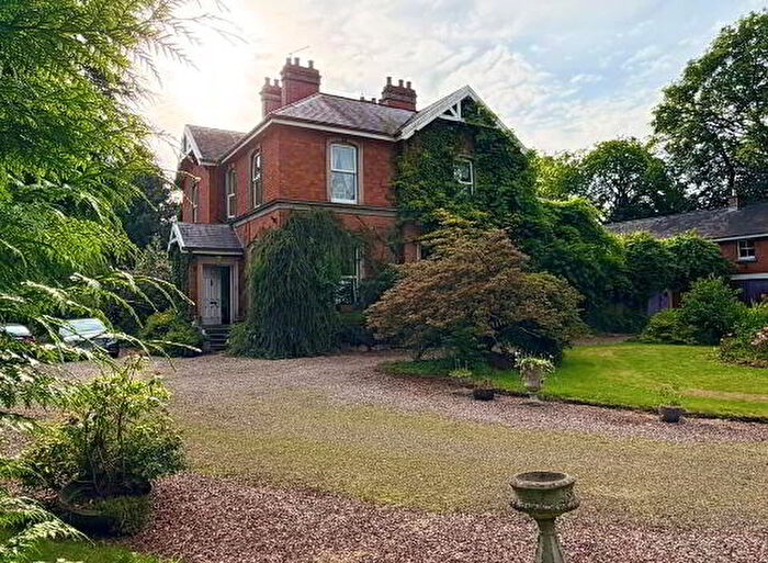 5 Bedroom Detached House For Sale In Carrickblacker Road, Portadown, BT63