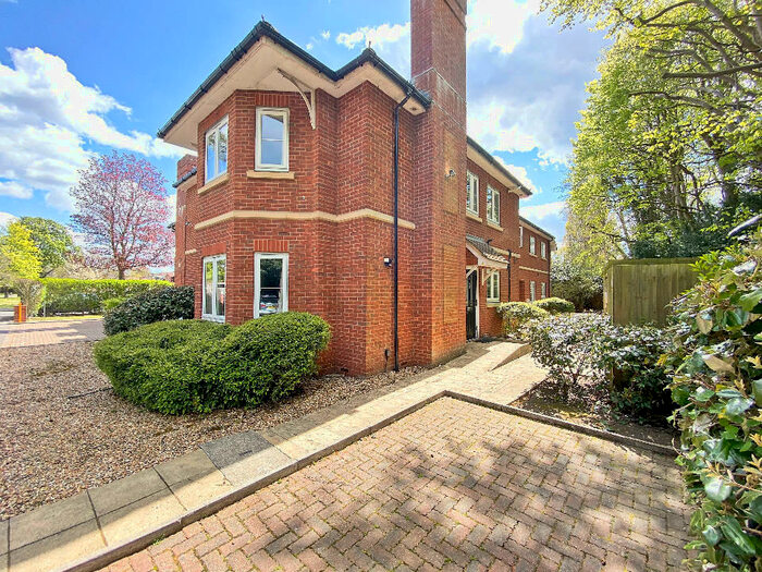 3 Bedroom Town House To Rent In Old Rectory Court, Frimley, GU16