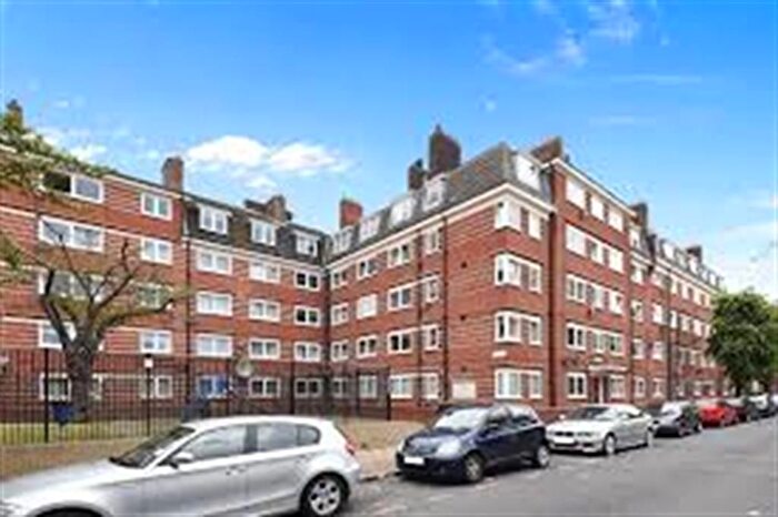 3 Bedroom Maisonette To Rent In Digby Street, London, E2