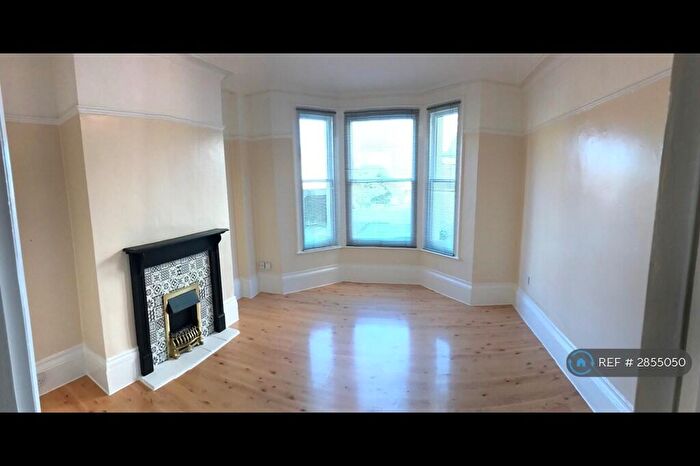 2 Bedroom Flat To Rent In Darnley Street, Gravesend, DA11