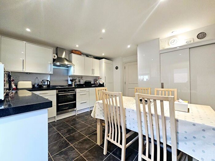 3 Bedroom House To Rent In Renwick Drive, Trinity Village, Bromley, BR2