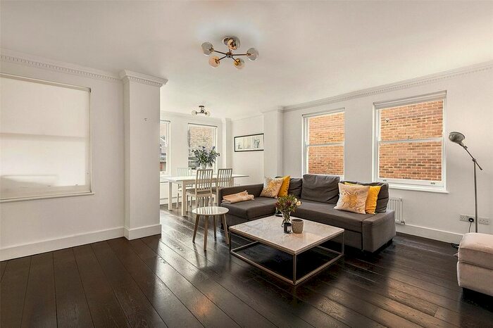 2 Bedroom Flat To Rent In Hyde Park Gate, Kensington, SW7