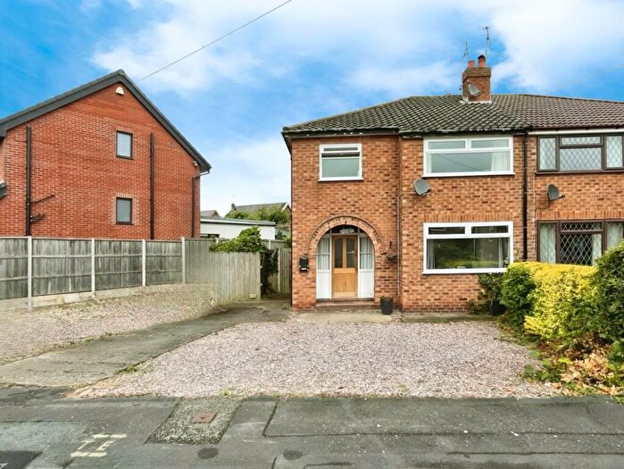 3 Bedroom Semi-Detached House For Sale In Hawthorn Road, Christleton, Chester, CH3