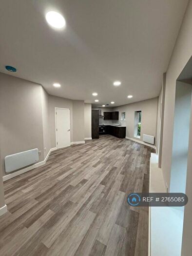 2 Bedroom Flat To Rent In Wedgewood Street, Aylesbury, HP19