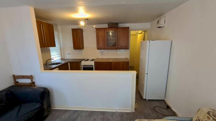 1 Bedroom Flat To Rent In Tollgate Road, Beckton, E6