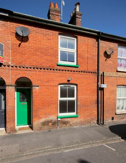 2 Bedroom Terraced House To Rent In Caesars Road, Newport, PO30