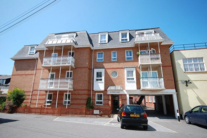 2 Bedroom Flat For Sale In Market Place, Sidmouth, EX10
