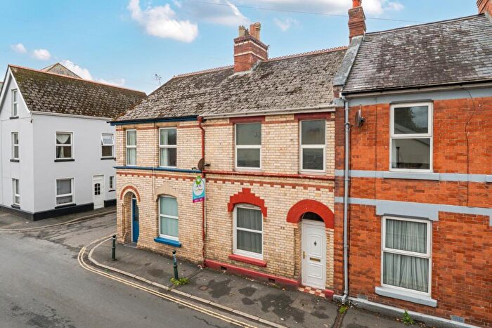 2 Bedroom Terraced House For Sale In Vicarage Lawn, Barnstaple, Devon, EX32
