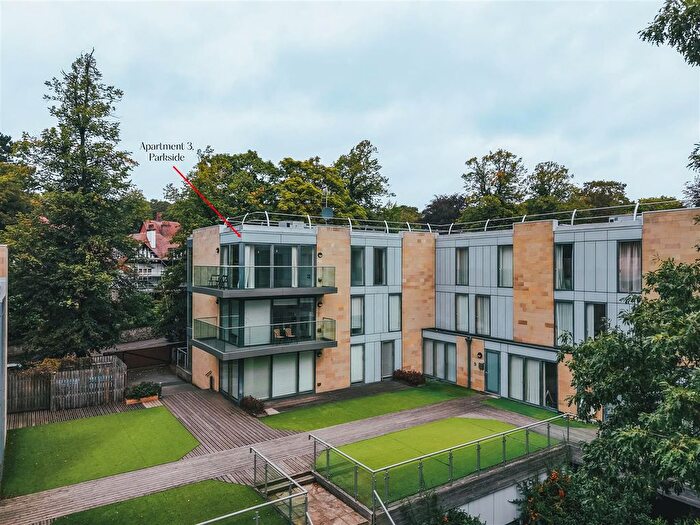 2 Bedroom Flat For Sale In Riverdale Road, Sheffield, S10