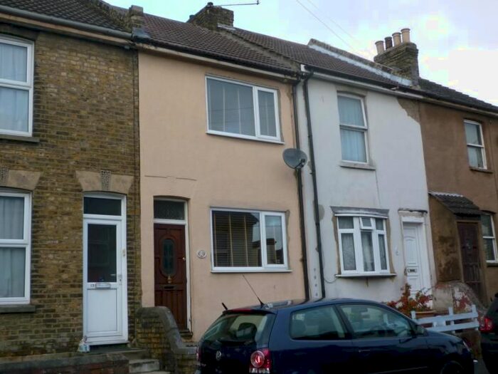 2 Bedroom Terraced House To Rent In Collis Street, Strood, Rochester, Kent, ME2