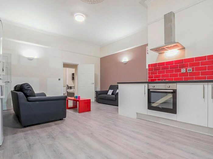 2 Bedroom Flat To Rent In Apt, Queen Square #, LS2