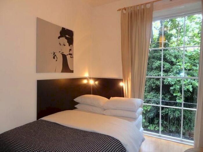 Studio To Rent In Cartwright Gardens, Bloomsbury, London, WC1H