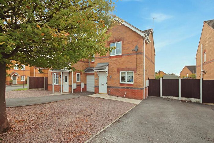 2 Bedroom Semi-Detached House For Sale In Linnet Way, Clowne, Chesterfield, S43