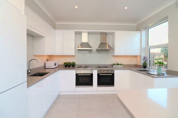 7 Bedroom House To Rent In Wilton Avenue, SO15