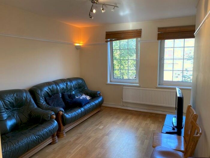 3 Bedroom Flat To Rent In Roman Road, Bethnal Green, London, E2
