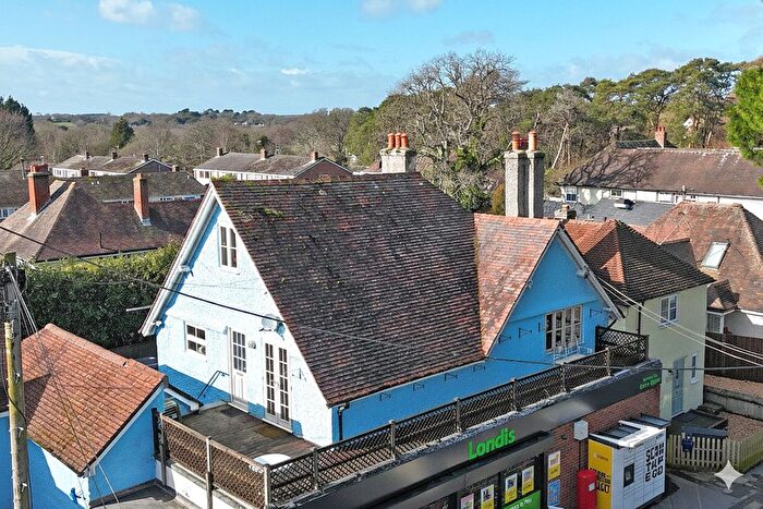 2 Bedroom Maisonette For Sale In Station Road, Sway, Hampshire, SO41