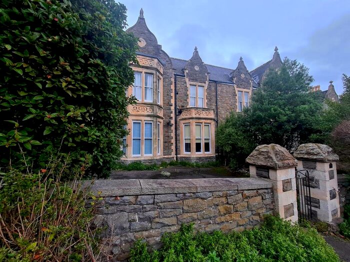 1 Bedroom Ground Flat To Rent In St. Johns Road, Clevedon, BS21