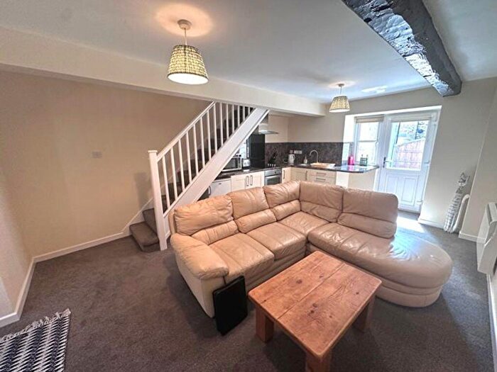 1 Bedroom Cottage To Rent In The Green House, Smiths Court, Ulverston, LA12