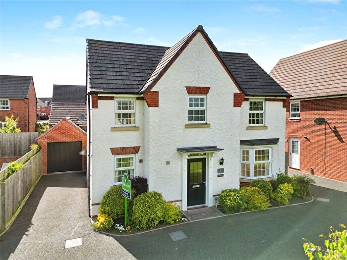 4 Bedroom Detached House For Sale In Glentworth View, Morda, Oswestry, Shropshire, SY10