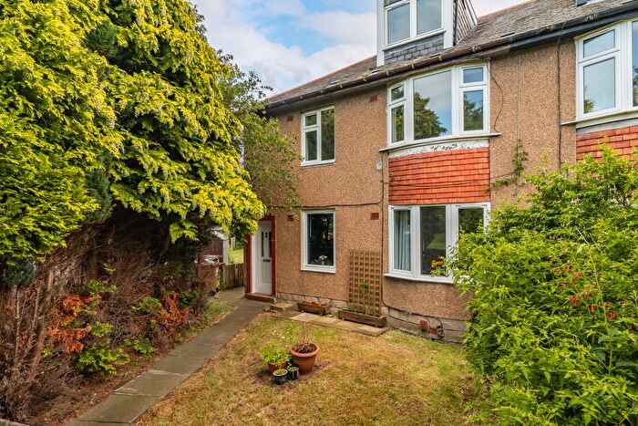 3 Bedroom Flat For Sale In Carrick Knowe Drive, Edinburgh, EH12