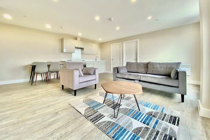 2 Bedroom Apartment To Rent In Northgate House, Stonegate Road, LS6