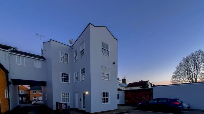 1 Bedroom Flat To Rent In West Court, Sawbridgeworth, CM21