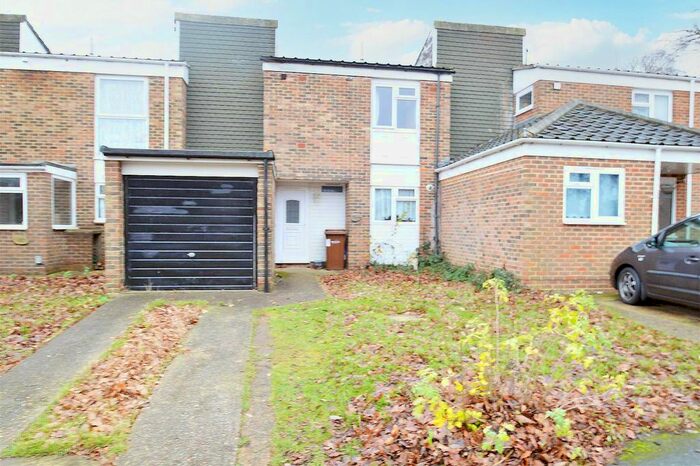 3 Bedroom Terraced House To Rent In Lovelace Close, Rainham, Gillingham, ME8
