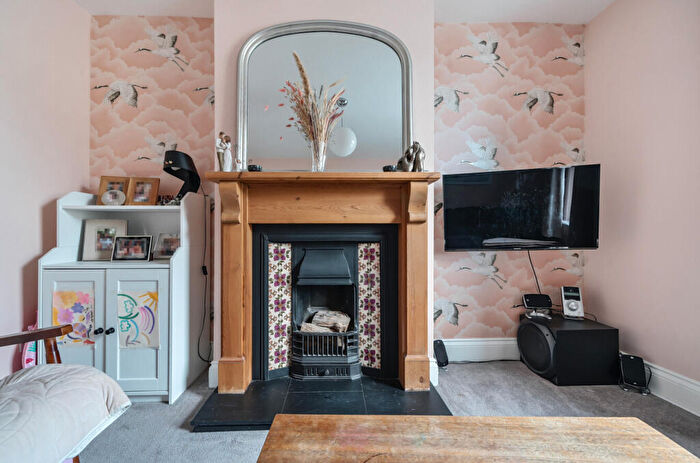 2 Bedroom End Of Terrace House For Sale In Burcott Road, Wells, BA5