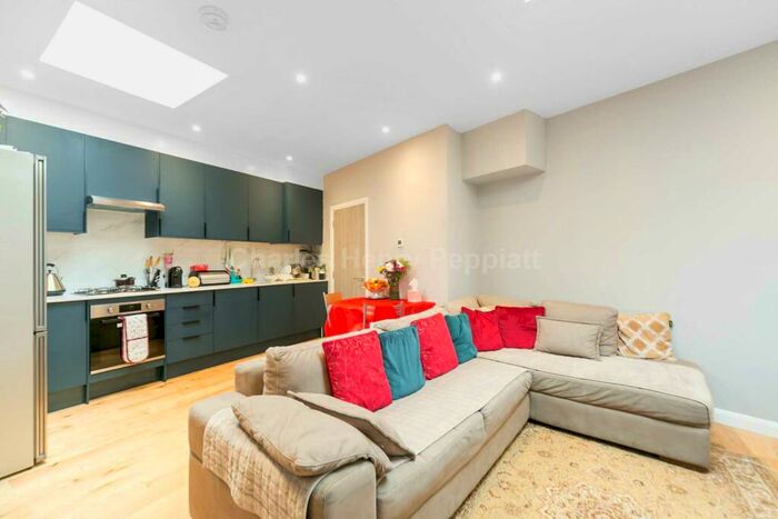 1 Bedroom Apartment To Rent In Lordship Lane, Wood Green, N22
