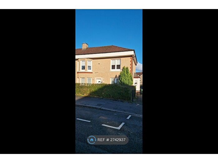 2 Bedroom Flat To Rent In Liberton Street, Glasgow, G33