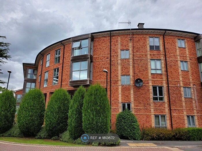 2 Bedroom Flat To Rent In St John's Walk, York, YO31
