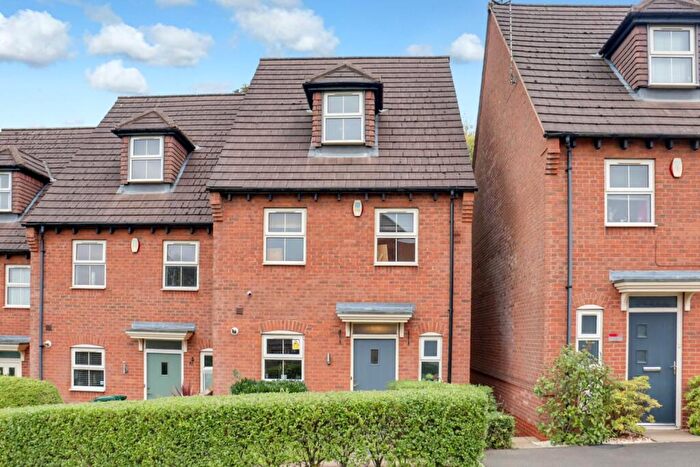 4 Bedroom End Of Terrace House For Sale In Radleigh Grange, Woodville, DE11