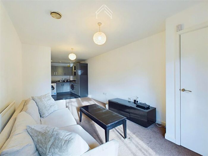 1 Bedroom Flat To Rent In Corbins Lane, Harrow, HA2